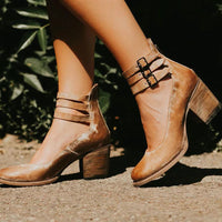 Comfortable Women's Shoes - Ariane