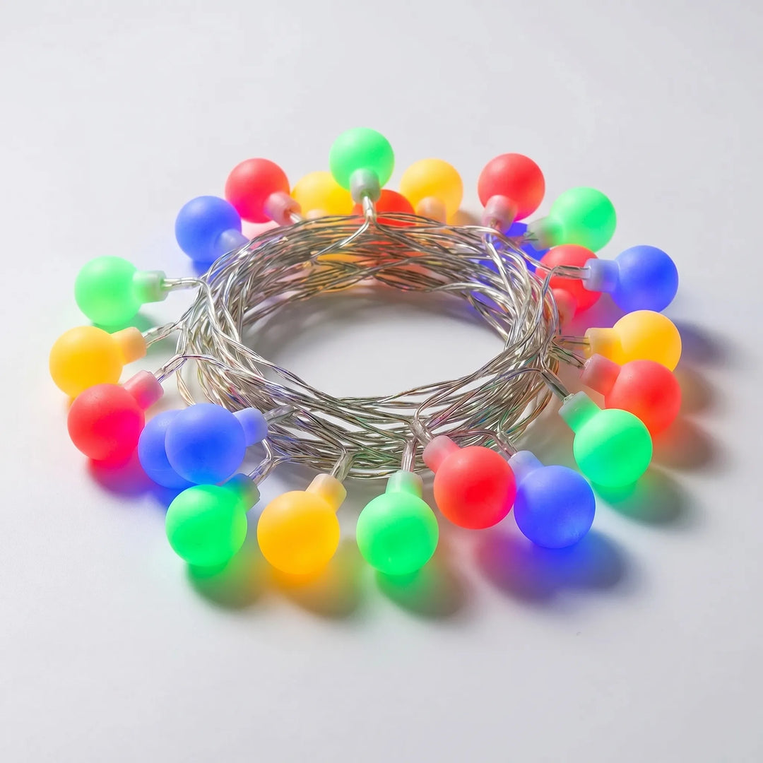 Ball Shaped LED String Lights - Lumoria