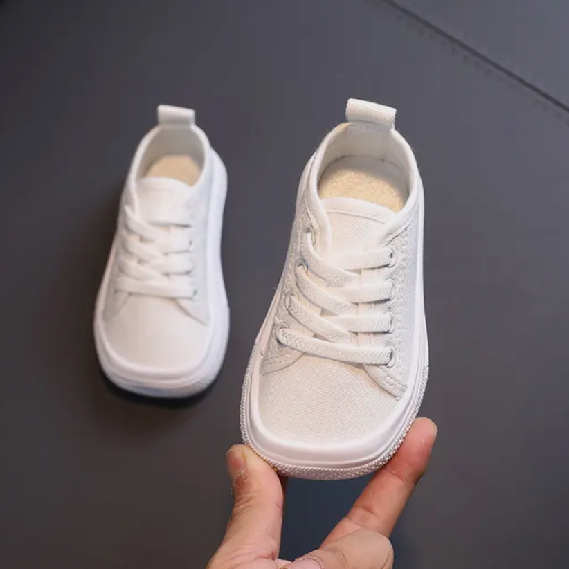 Ergonomic Barefoot Sneakers for Kids - FlexiSteps