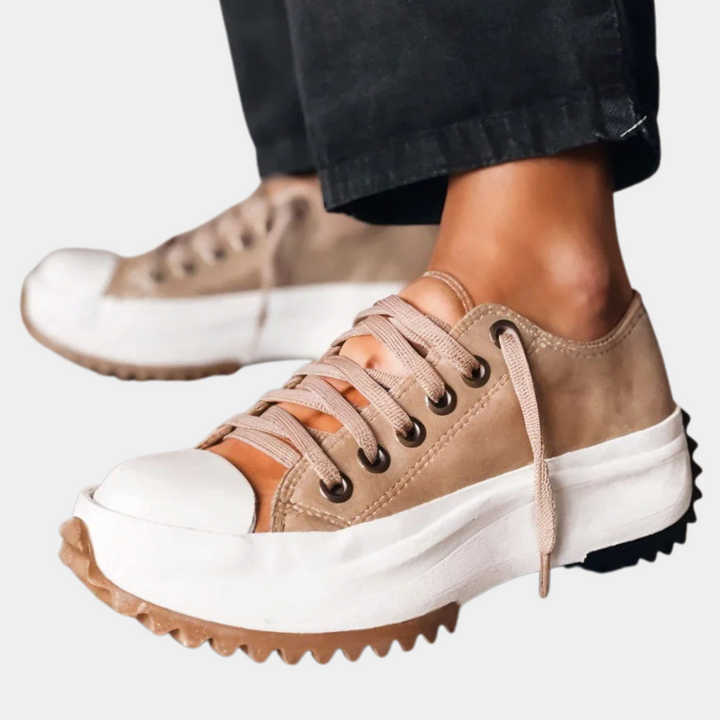 Modne sneakersy na platformie dla kobiet - Nova