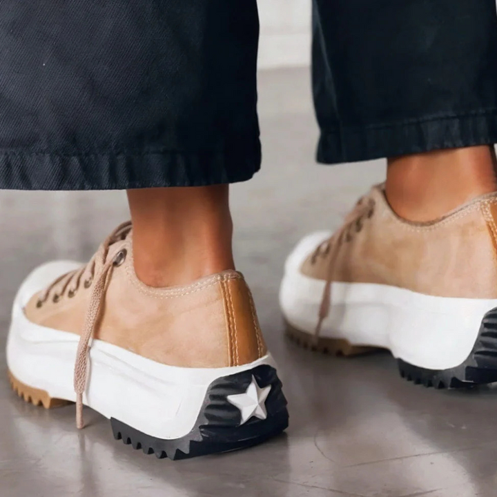 Modne sneakersy na platformie dla kobiet - Nova