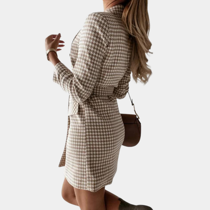 Klassieke Blazerjurk voor een Professionele Look - Claire