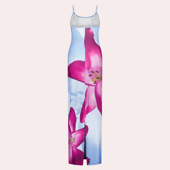 Casual Summer Dress with Figure-Flattering Fit – Lucine