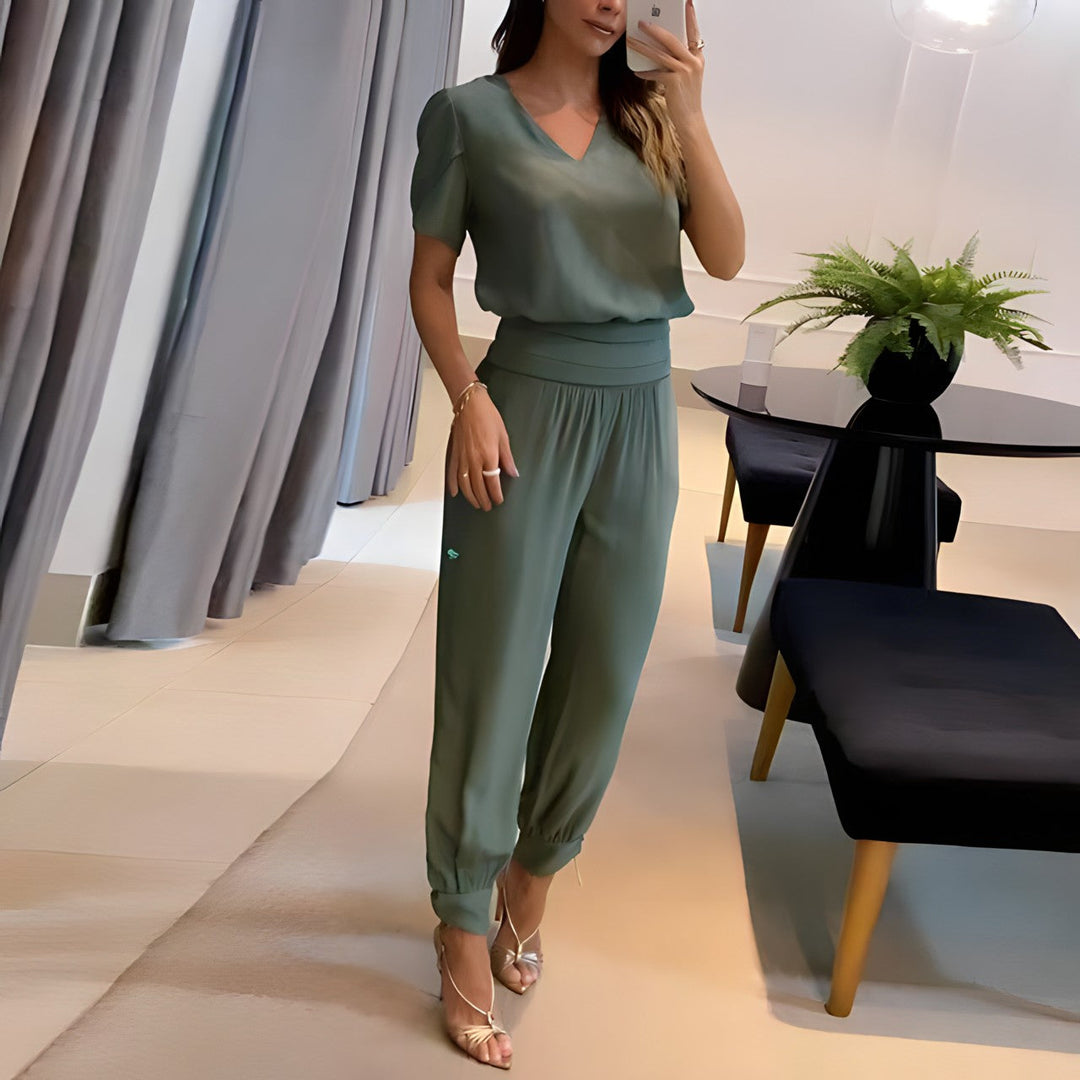 Fashionable blouse set with pants – Comfort & style combined – Fabienne