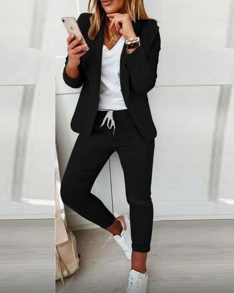Stylish Women's Suit – Isabelle