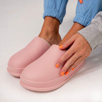 Comfy Women's Slippers – Luna