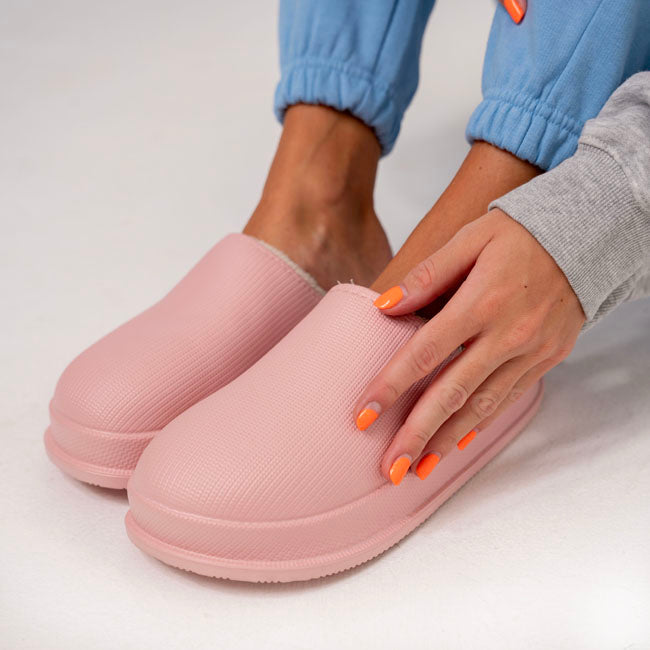 Comfy Women's Slippers – Luna