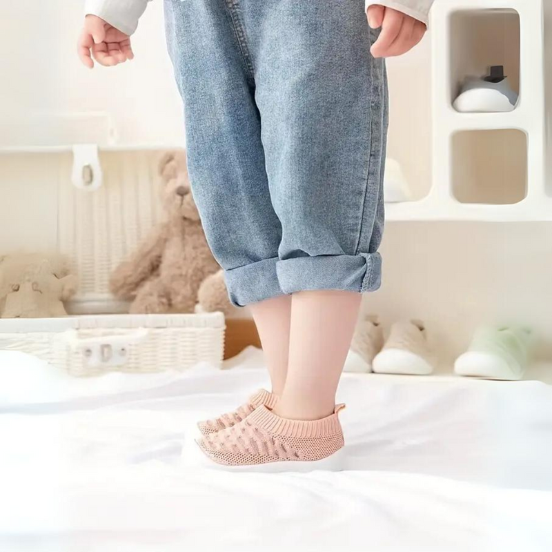 FlexiSteps – Breathable Barefoot Shoes for Toddlers