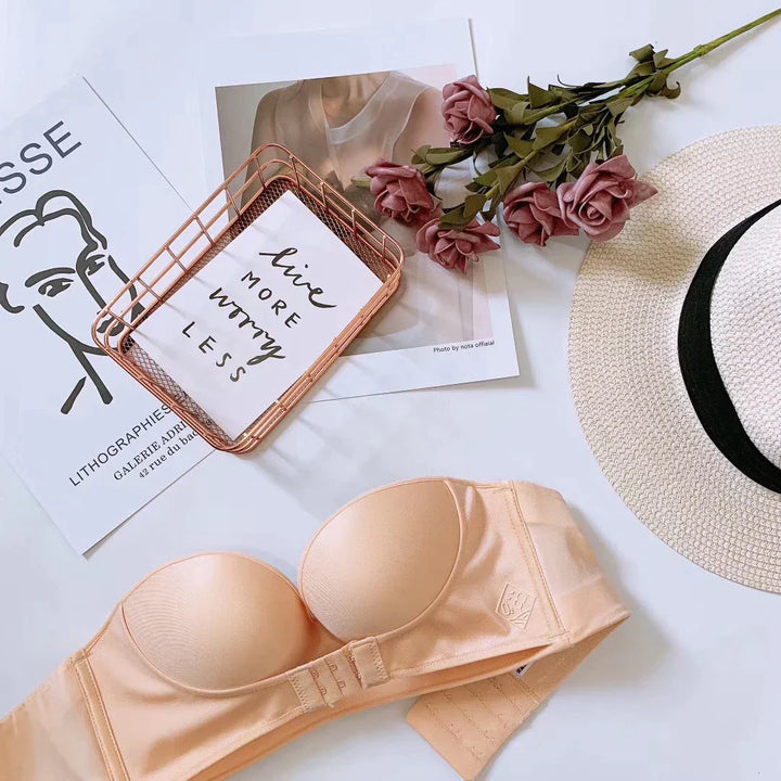 Strapless push-up bra with lift effect – Elina