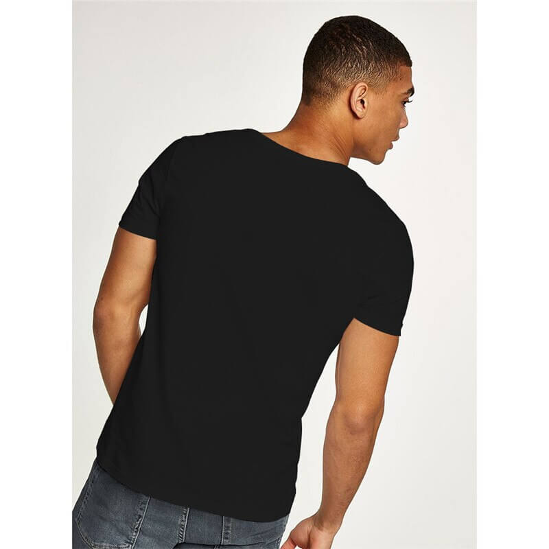 Casual and figure-flattering men's V-neck T-shirt – Jonas