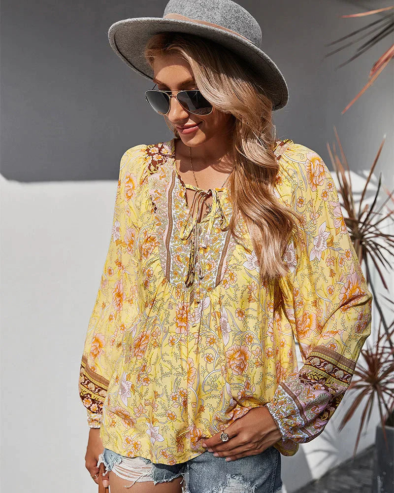 Vintage boho letnia bluzka z kwiatowym nadrukiem i długimi rękawami – Sana