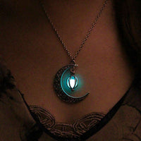 Illuminated Moonlight Necklace - Lunara