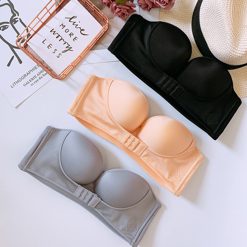 Strapless push-up bra with lift effect – Elina