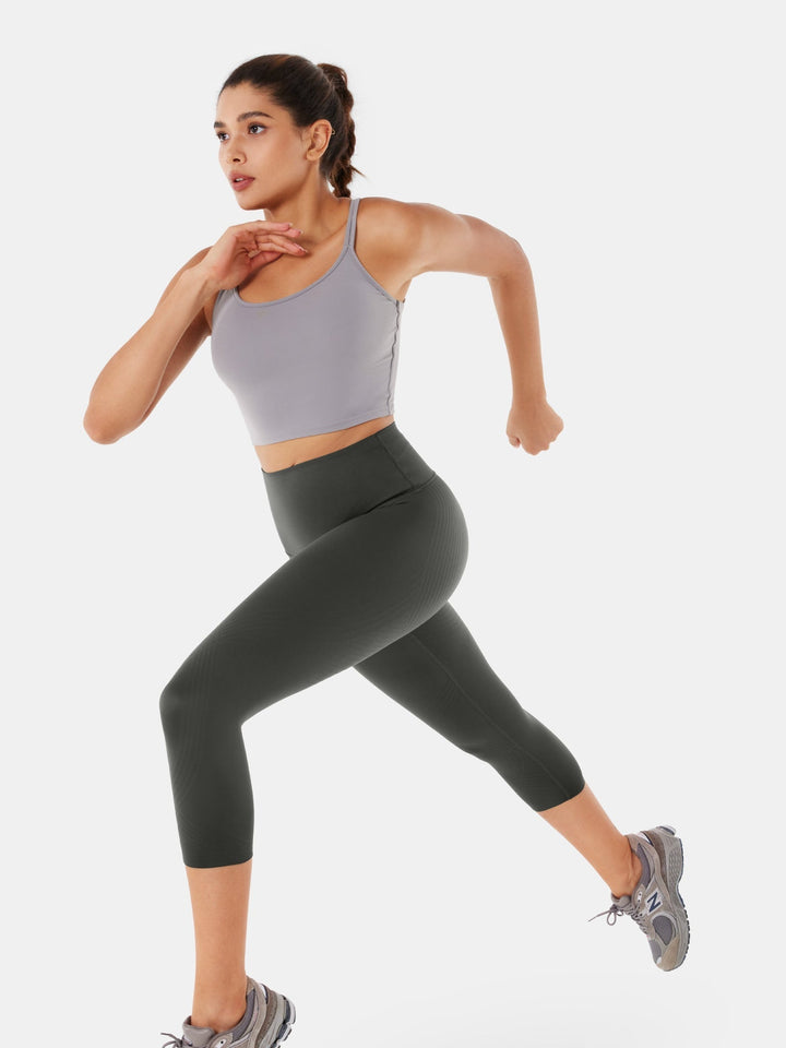 High-Compression Capri Gym Leggings - Cristina
