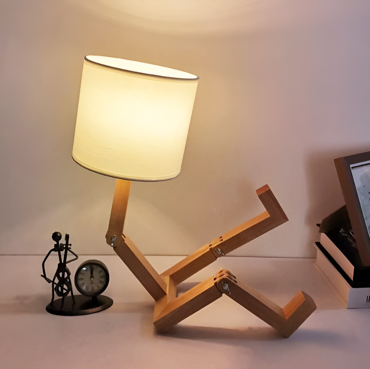 Flexible Robot Desk Lamp Made of Solid Wood – LumoBot