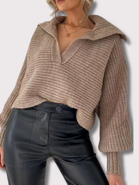 Dzianinowy sweter z dekoltem w serek - Isolde