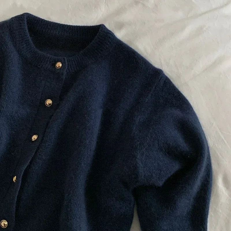 Comfortable Knitted Women's Cardigan with Crew Neck - Emilia