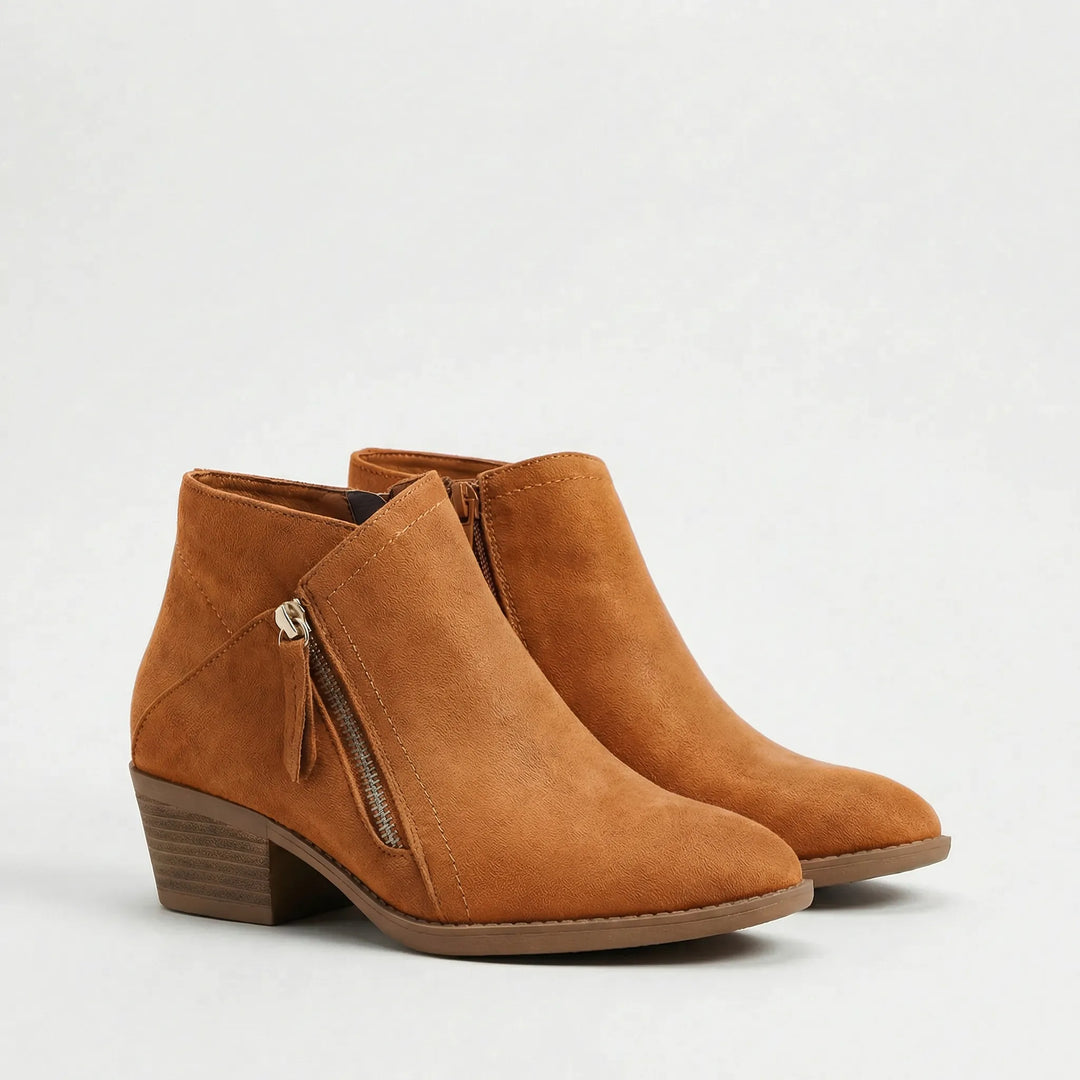 Knöchelhoher Absatzstiefel - Freya