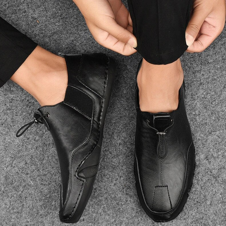 Lightweight Men's Slip-On In Casual Style - Kelly