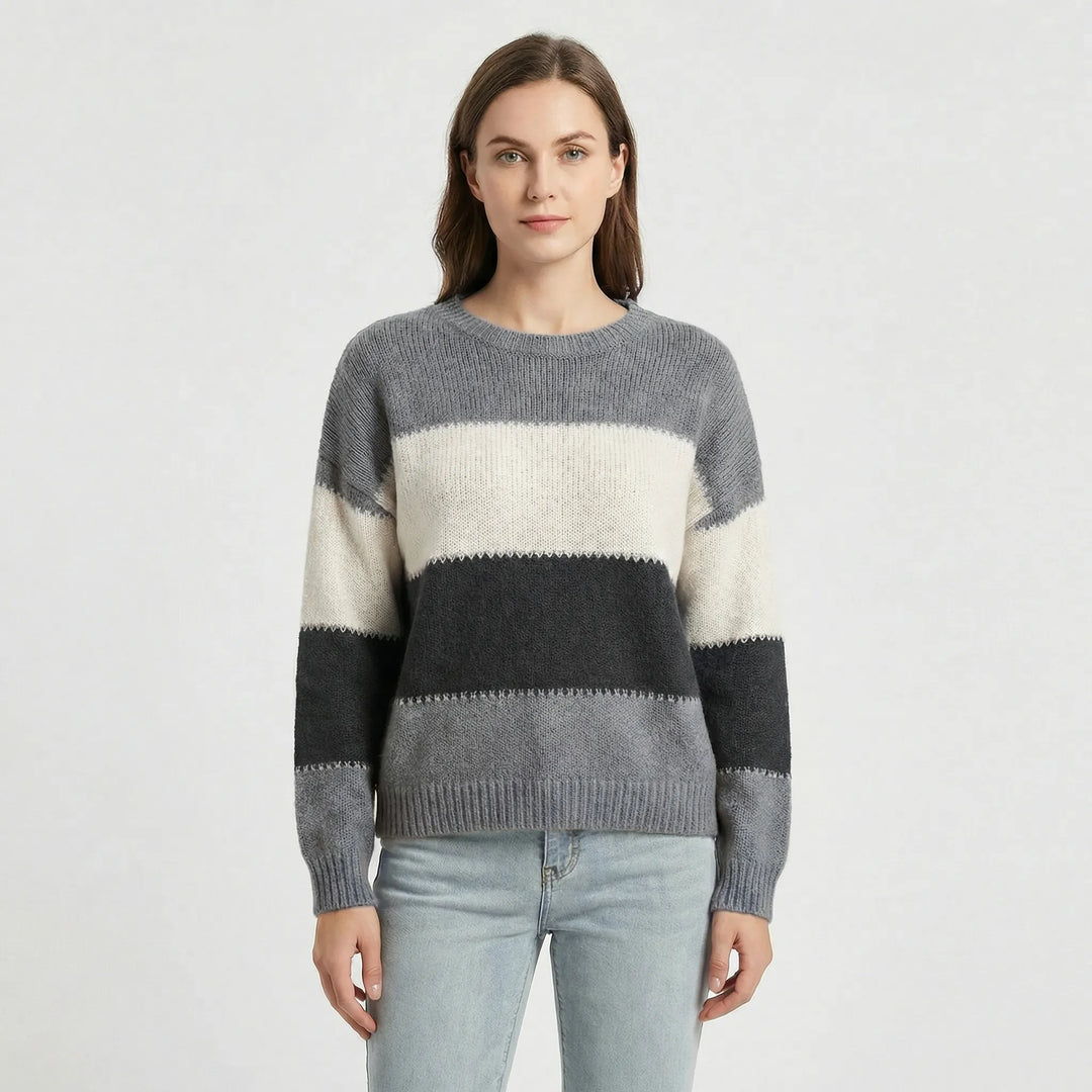 Locker Sitzender Damenpullover - Josefine
