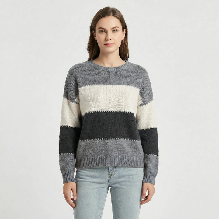 Locker Sitzender Damenpullover - Josefine