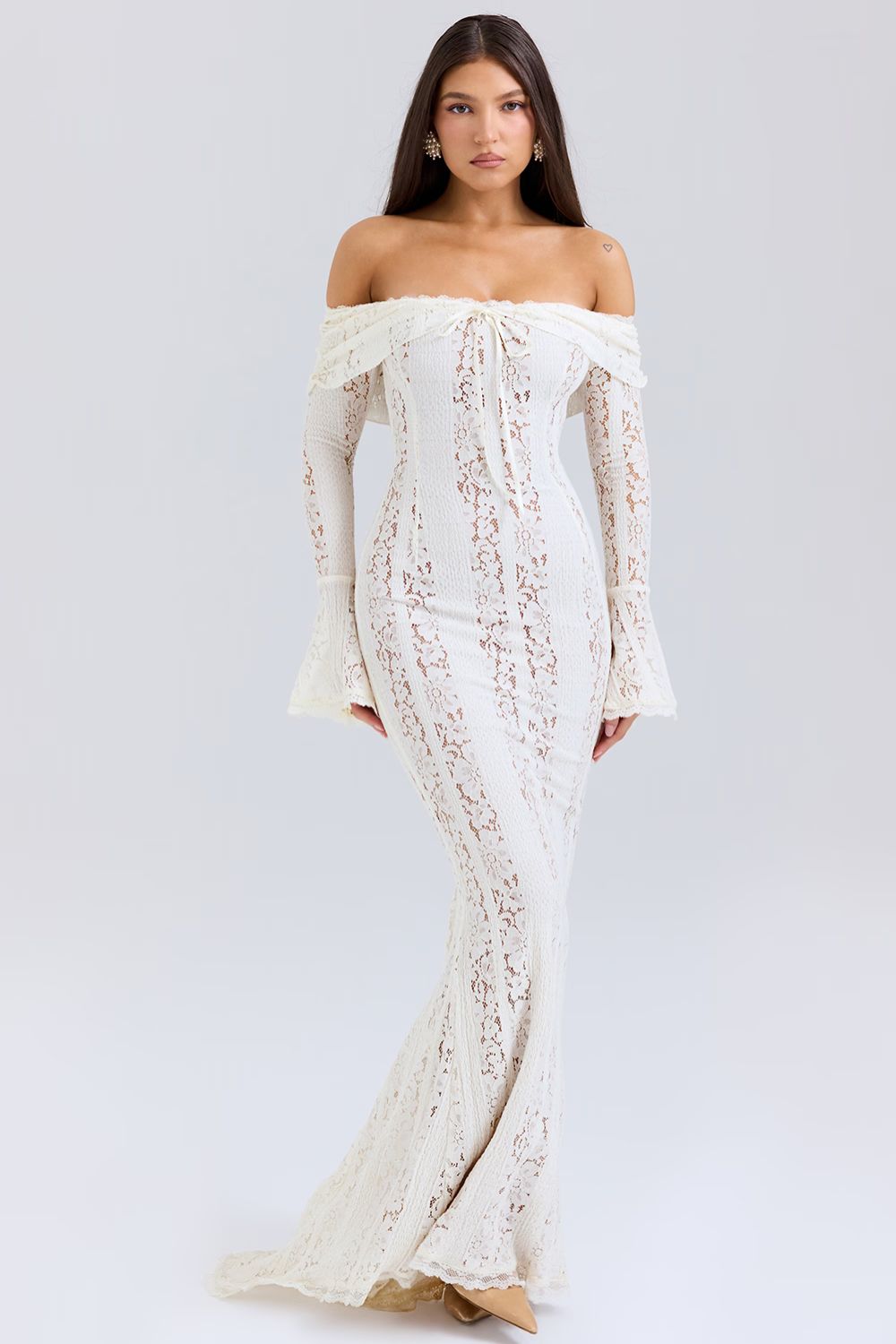 Off-shoulder summer maxi dress with floral lace – Alondra