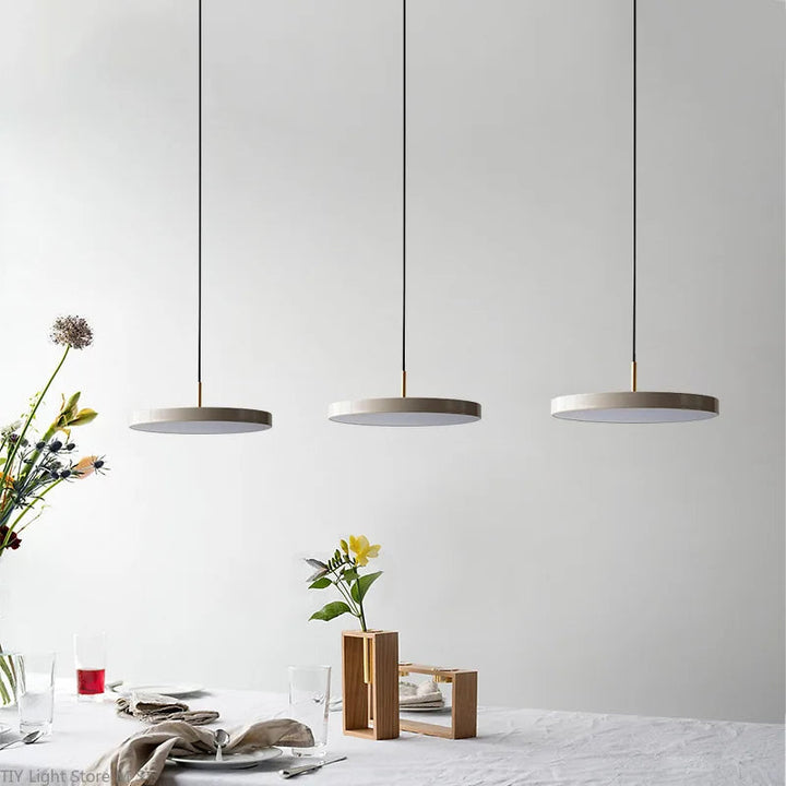 Scandinavian Pendant Lamp with Minimalist Design - Lyssa