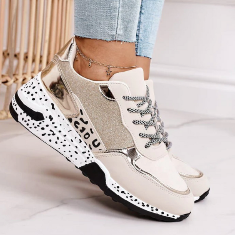 Modern Sneakers with Ergonomic Footbed - Luna