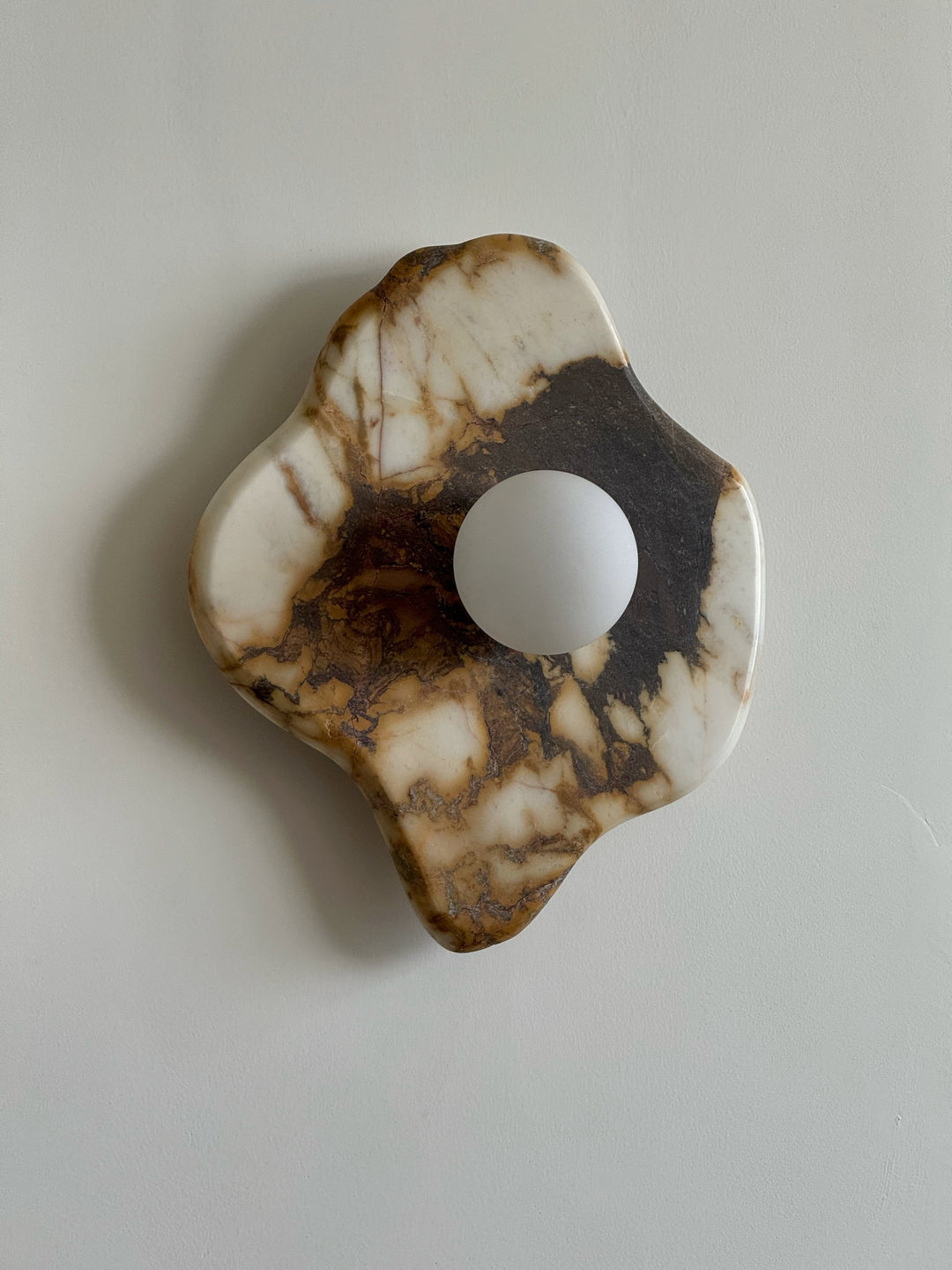 Organic Shape Wall Light Sconce - Varmet