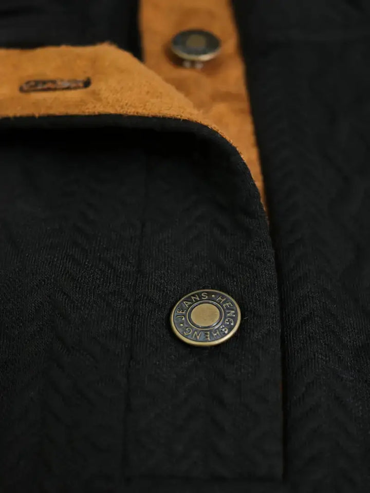 Męski dziany sweter outdoor z naszywkami - Logan