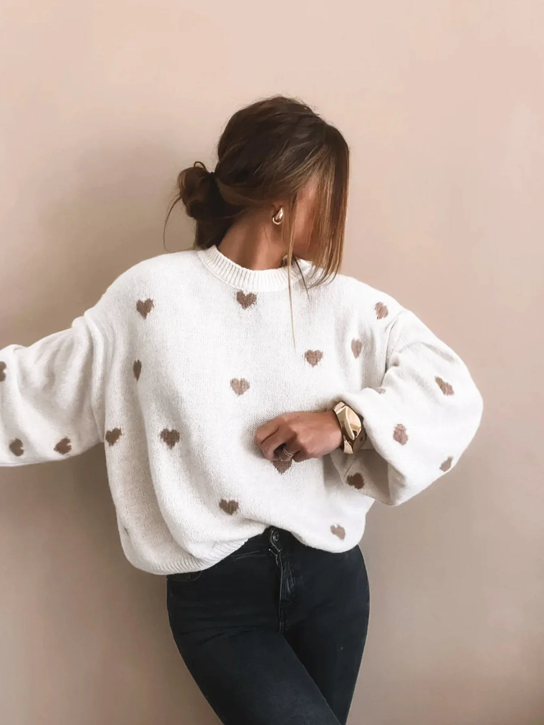 Oversized Gebreide Trui Met Geborduurde Hartjes - Sophia