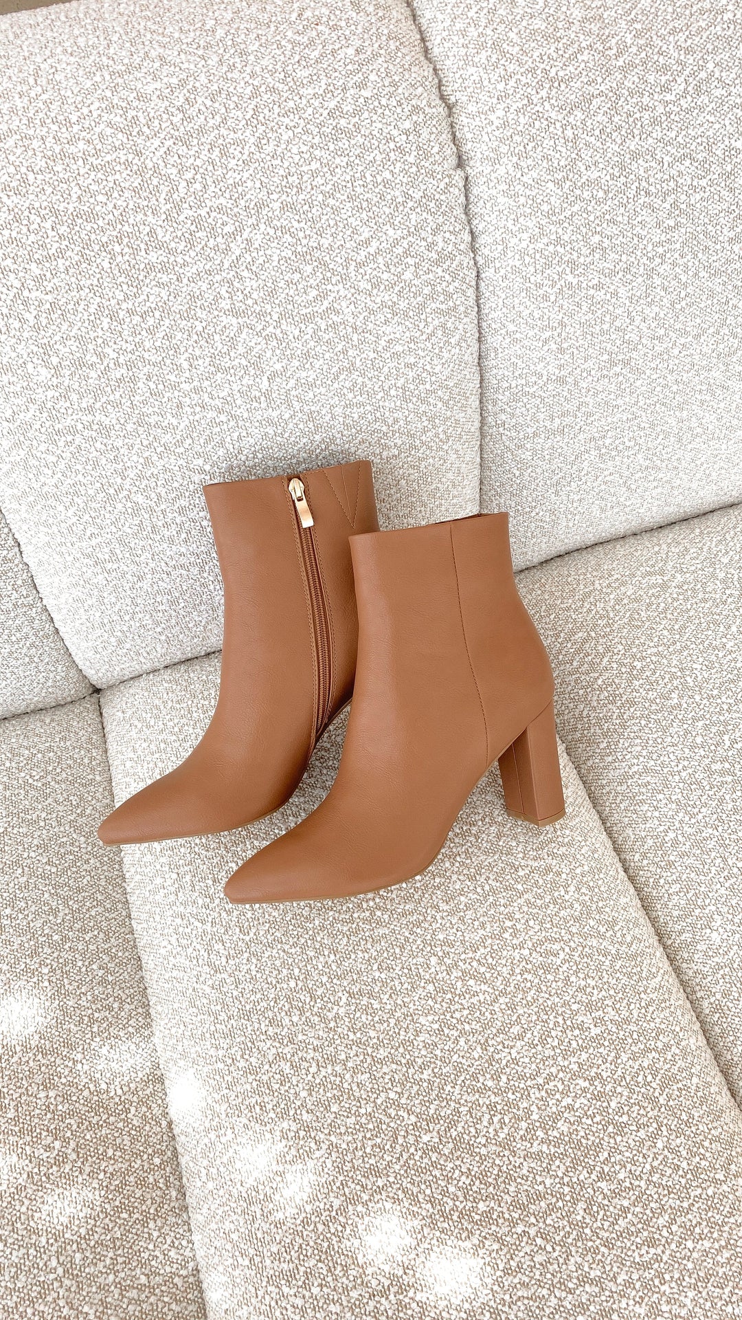 Fashionable Casual Ankle Boots - Elonette