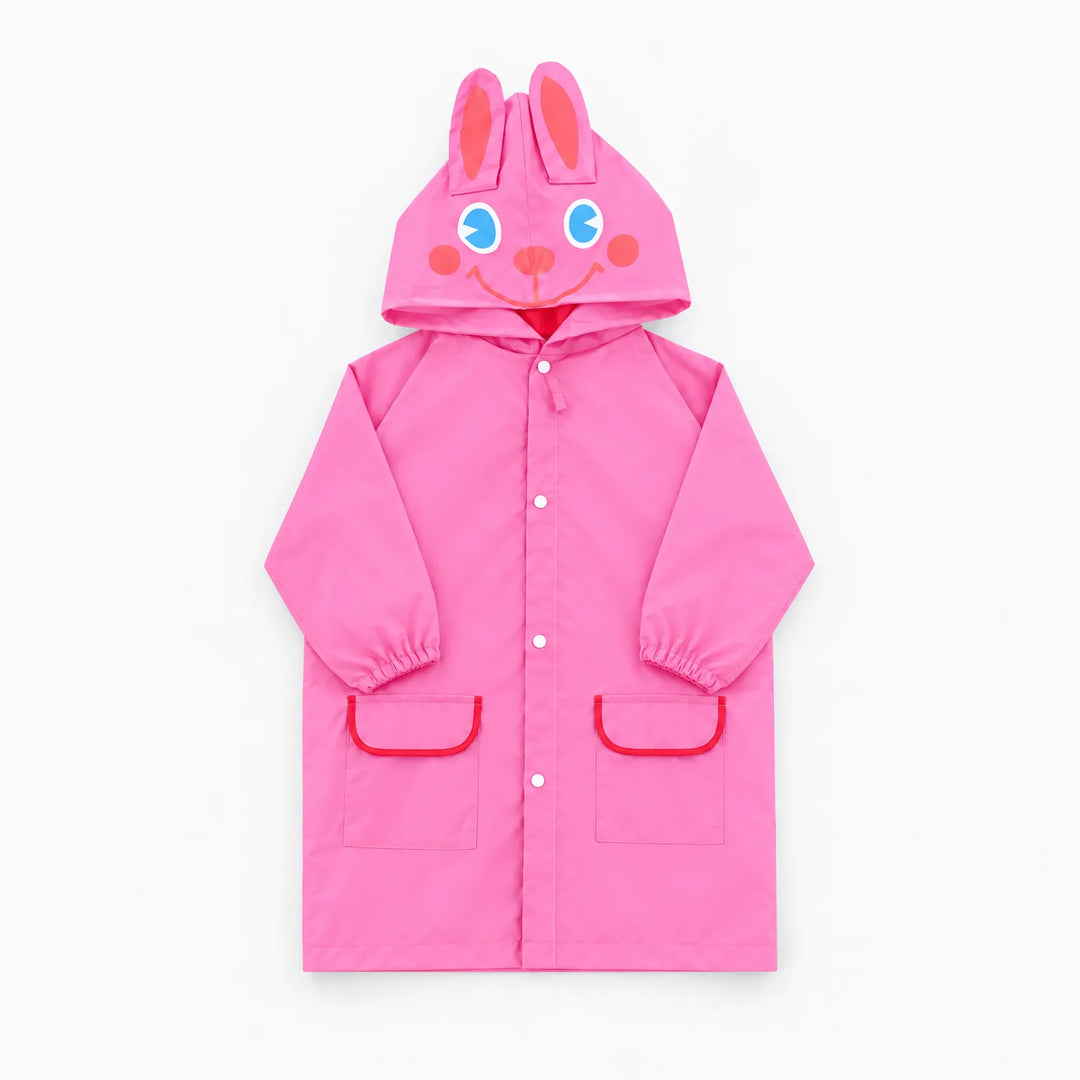 Roze jack met konijnengezicht en rechtopstaande oren op de capuchon, rode randen om de zakken, op witte achtergrond. 9