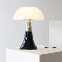 Stylish Floral Table Lamp – Fleur