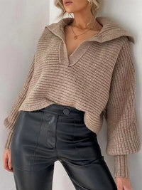 Dzianinowy sweter z dekoltem w serek - Isolde