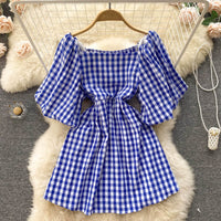 Fashionable women's dress with square neckline and puff sleeves - Selina