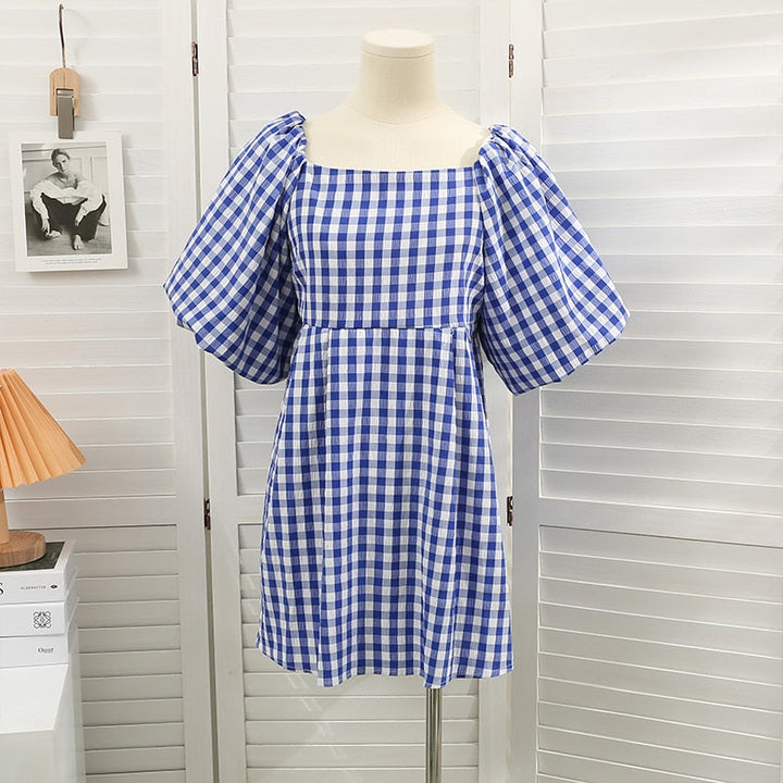 Fashionable women's dress with square neckline and puff sleeves - Selina