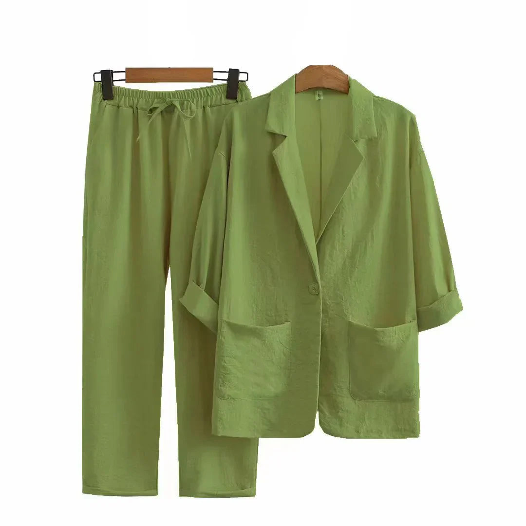 Airy & Stylish Two-Piece Women's Set with Jacket and Straight Pants – Sorella