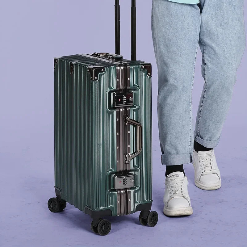 Aluminum Frame Hardshell Suitcase – Geneva