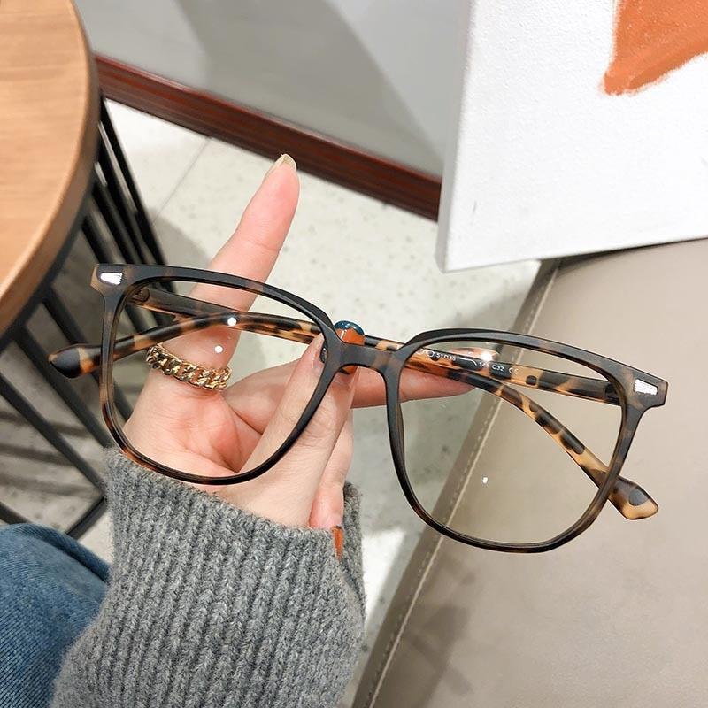 Nearsighted Prescription Glasses with Blue Light Protection - FocusFrame