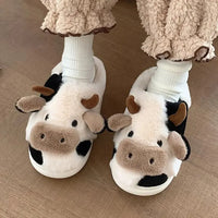 Plush slippers in cow design – PlushCow