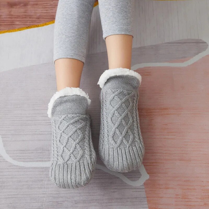 Grube Kaszmirowe Kapcie - CozySteps