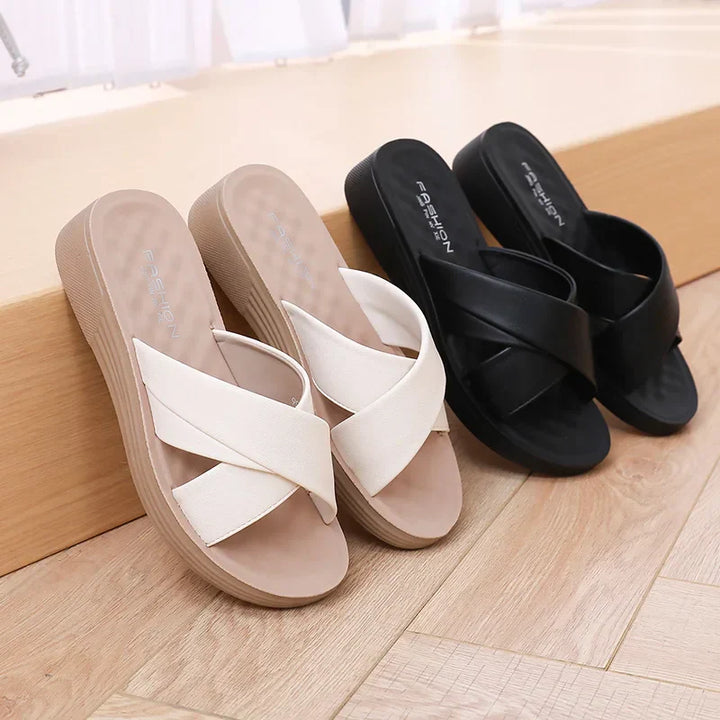 Women's wedge flip-flops made of synthetic leather with open toe area – Cassy