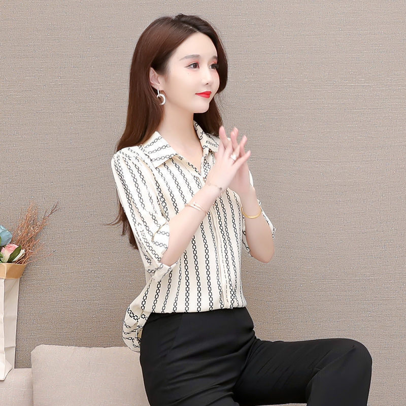Stylish women's chiffon blouse with buttons & turned-down collar – Fenya