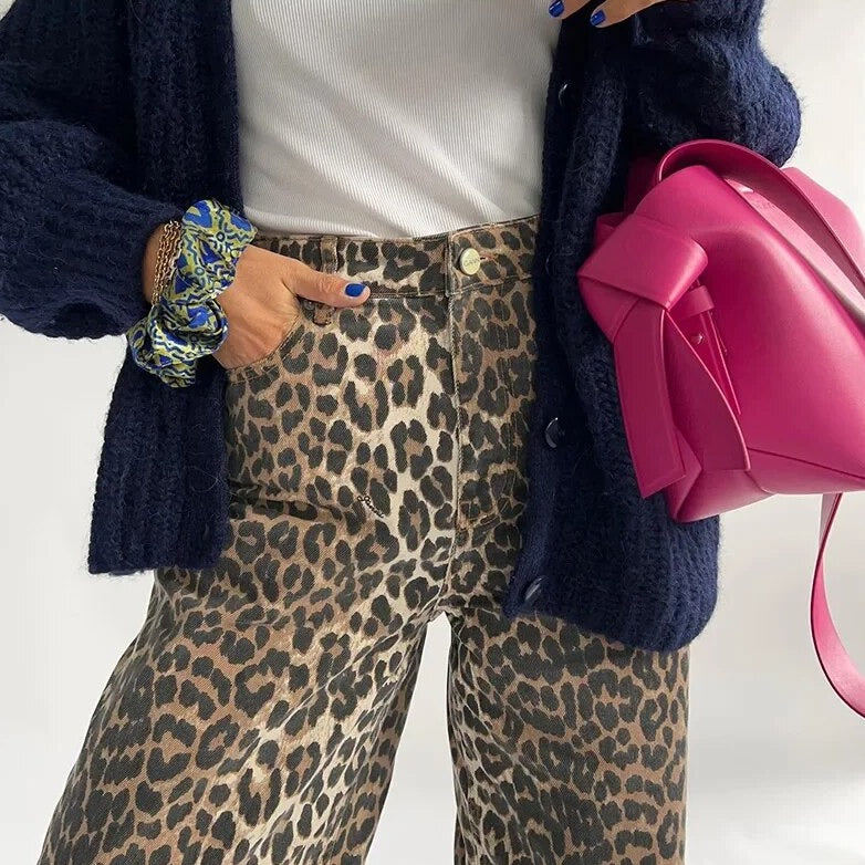 Retro-Jeans z nadrukiem w cętki - Clara