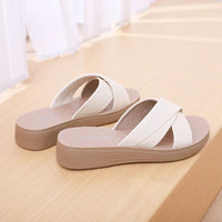 Women's wedge flip-flops made of synthetic leather with open toe area – Cassy