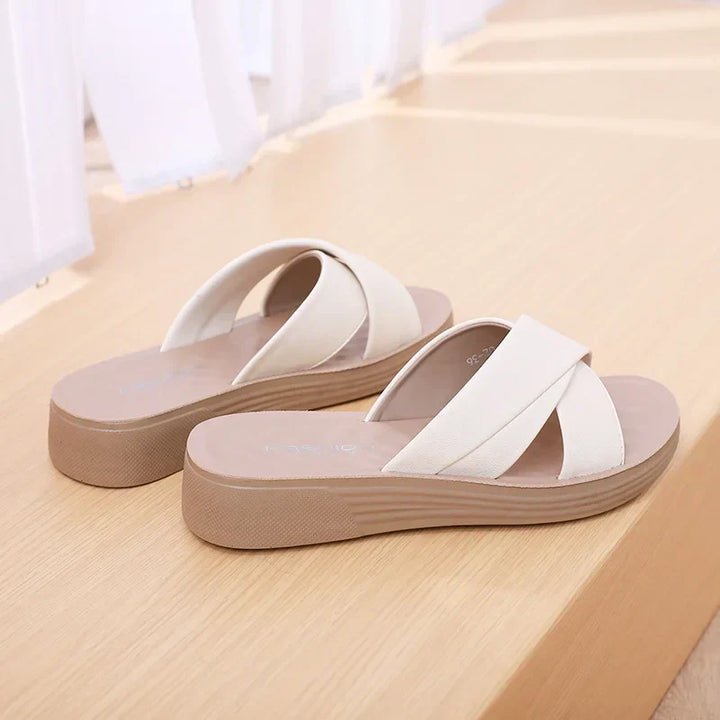 Women's wedge flip-flops made of synthetic leather with open toe area – Cassy
