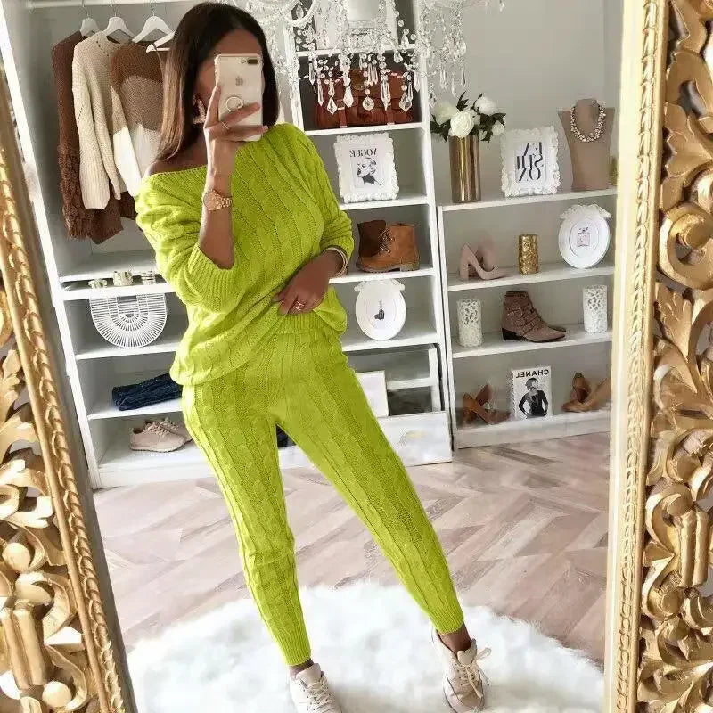 Two-Piece Women's Knit Tracksuit for Autumn & Winter – Isaline