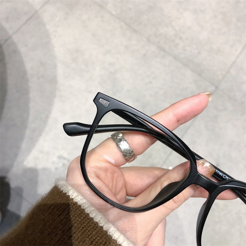 Nearsighted Prescription Glasses with Blue Light Protection - FocusFrame