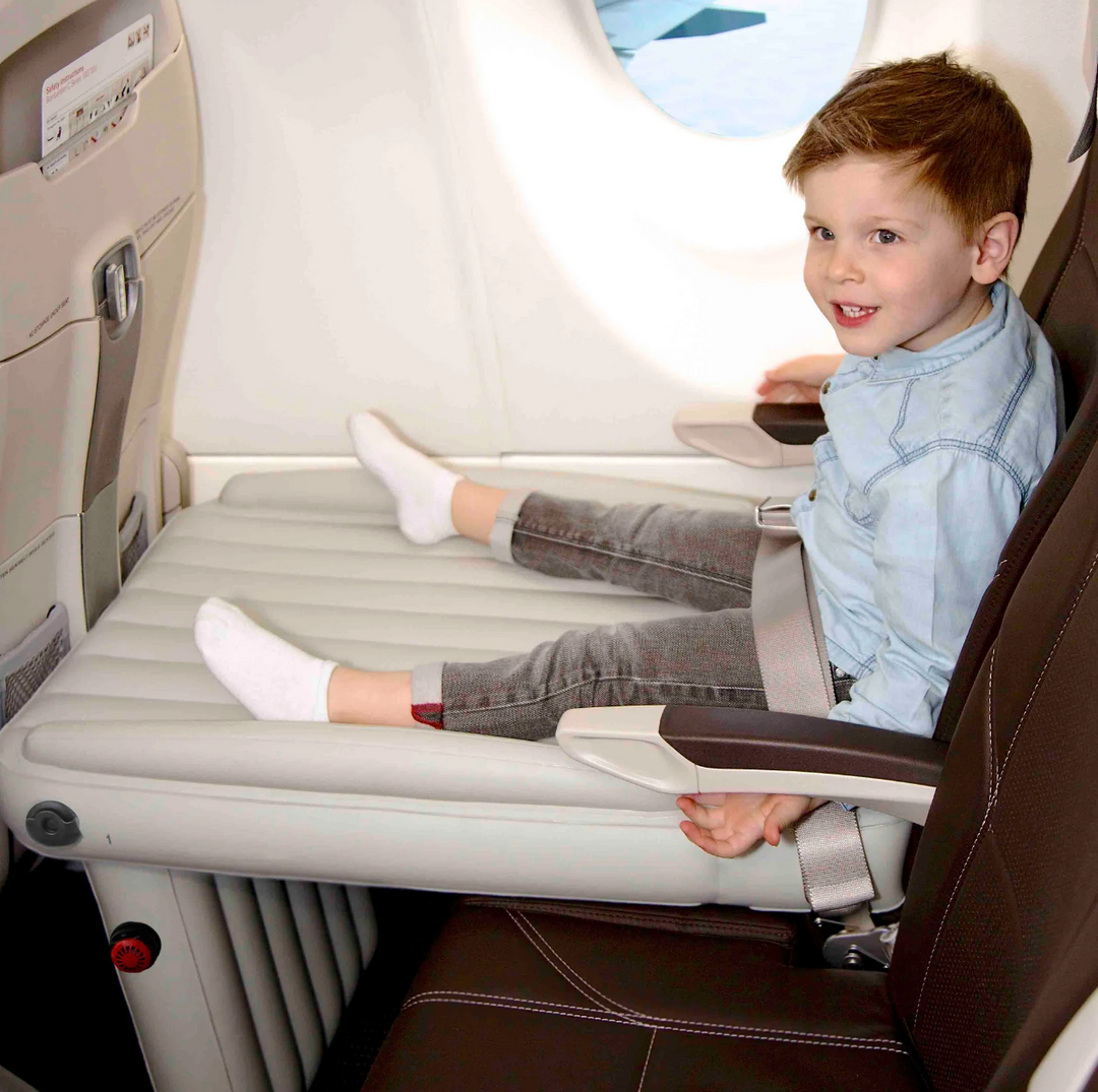 Inflatable Airplane Bed – CloudNap